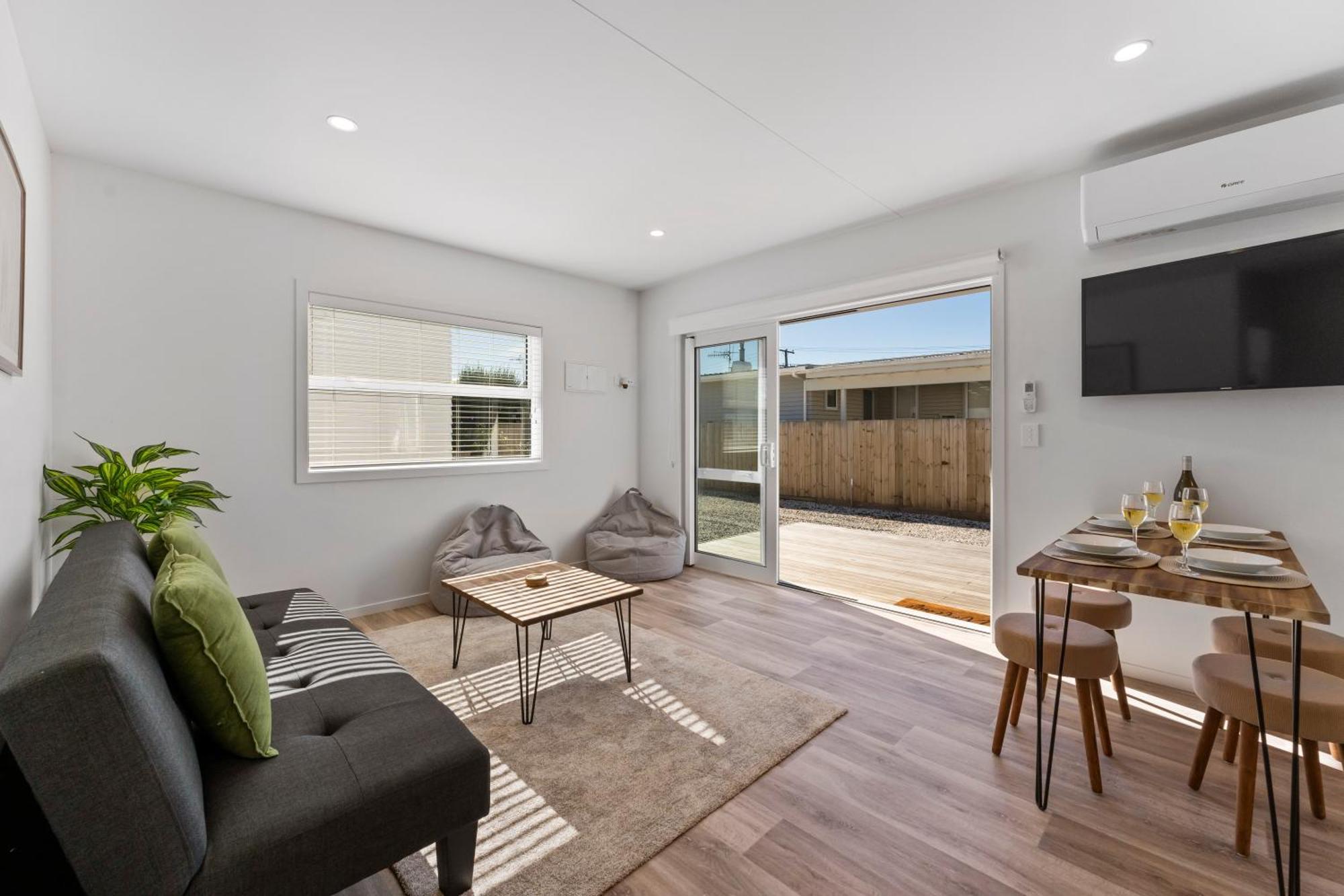 Close To Town & Lake - Taupo Exterior photo